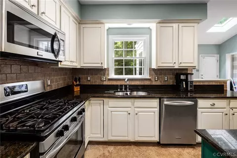 15467 Foxvale Way, Midlothian, VA 23112 photo 10