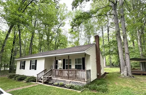 2940 Lake Louise Dr, Powhatan, VA 23139