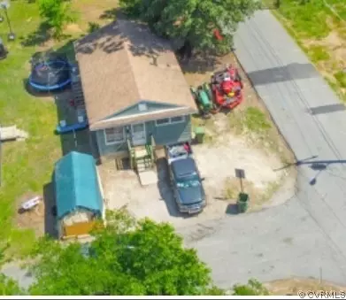 810 Chestnut St, Hopewell, VA 23860