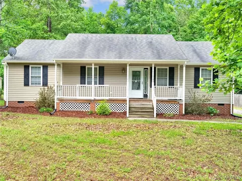 268 Parkwood Dr, Aylett, VA 23009
