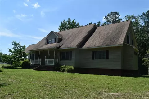 1465 Old Richmond Rd, Blackstone, VA 23824