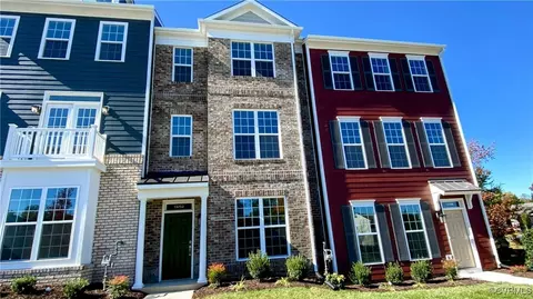 13752 Village View Dr, Midlothian, VA 23114