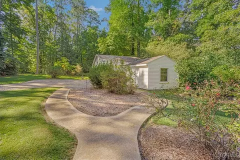 113 E Pinecrest Rd, Wakefield, VA 23888 photo 35