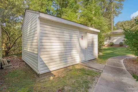 113 E Pinecrest Rd, Wakefield, VA 23888 photo 37