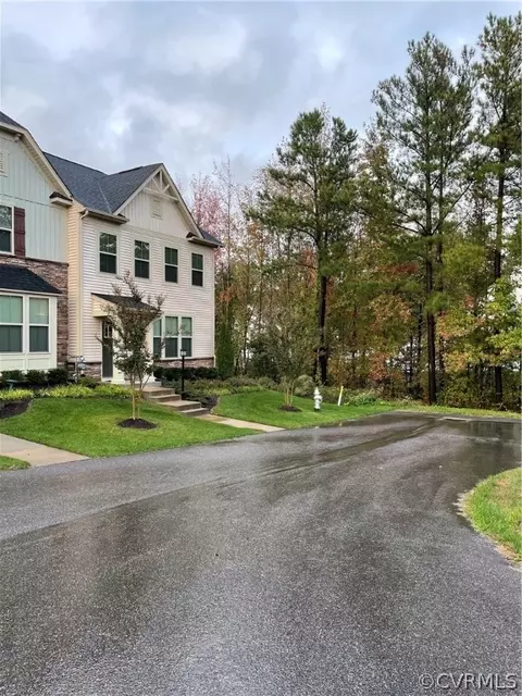 16500 Thornapple Aly #END, Moseley, VA 23120