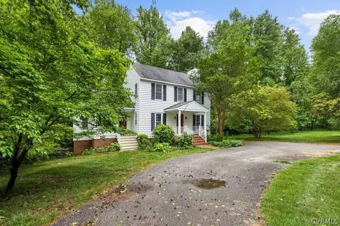 2809 Mohawk Dr, North Chesterfield, VA 23235