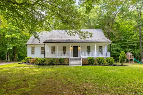 1930 Pine Creek Bluff Rd, Powhatan, VA 23139