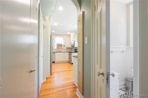 Entry Way - 1237 Warren Ave, Richmond, VA 23227 photo 4 of 7