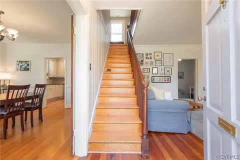 Entry Way - 1237 Warren Ave, Richmond, VA 23227 photo 3 of 7