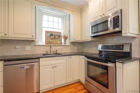Kitchen - 1237 Warren Ave, Richmond, VA 23227 photo 4 of 4
