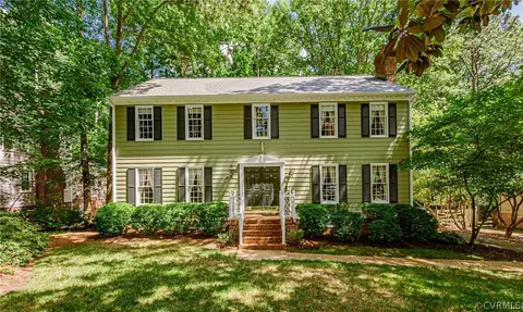 9109 Donora Dr, Henrico, VA 23229