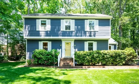 521 Comstock Dr, North Chesterfield, VA 23236