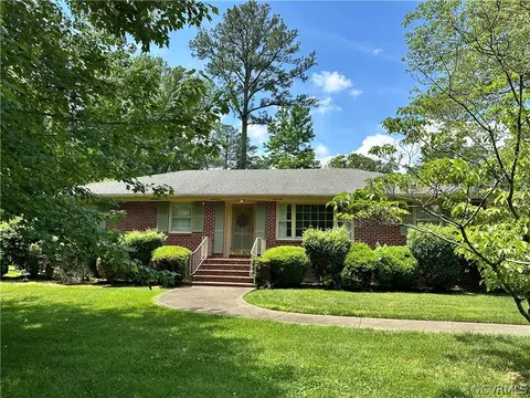 8206 Colebrook Rd, Richmond, VA 23227