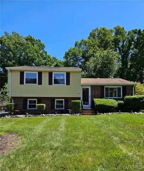 3749 Harvette Dr, North Chesterfield, VA 23237