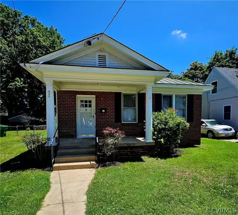 905 Hamilton Ave, Colonial Heights, VA 23834