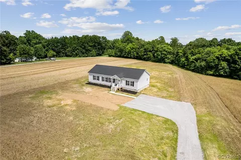 18181 Rogers Clark Blvd, Milford, VA 22514