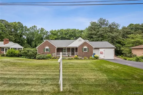 8194 Brook Dr, Mechanicsville, VA 23111