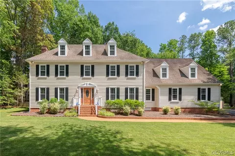 3041 Fawnview Dr, Midlothian, VA 23113