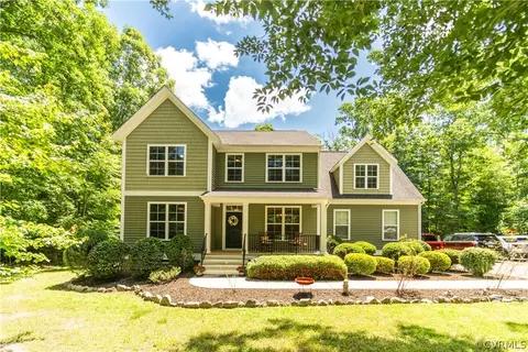 6790 Oakrise Ln, New Kent, VA 23124