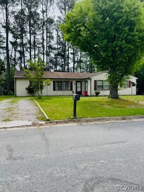 2529 Pin Oak Ct, Colonial Heights, VA 23834