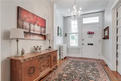 Entry Way - 2303 Floyd Ave, Richmond, VA 23220 photo 2 of 10