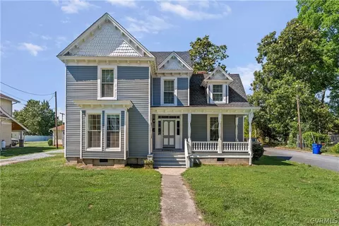 325 Clay St, Franklin, VA 23851