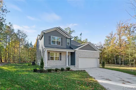 9925 Peacefield Ln, Petersburg, VA 23803