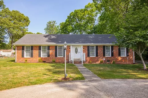 8346 Holly Ridge Rd, Mechanicsville, VA 23116