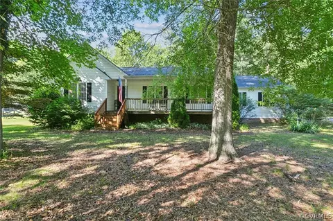 9254 Minitree Glen Ln, Providence Forge, VA 23140