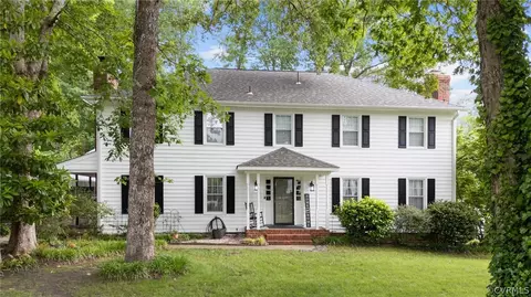 3905 Cresthill Rd, Chester, VA 23831