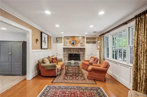 Living - 2610 Kentford Rd, Midlothian, VA 23113 photo 4 of 5