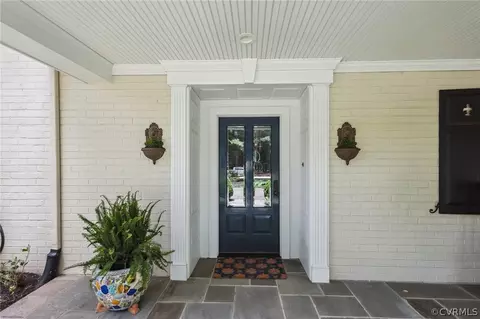 Exterior - 2610 Kentford Rd, Midlothian, VA 23113 photo 3 of 9