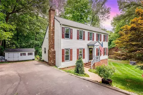 12705 Petersburg St, Chester, VA 23831