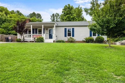12306 Beaver Point Dr, Midlothian, VA 23112 photo 2