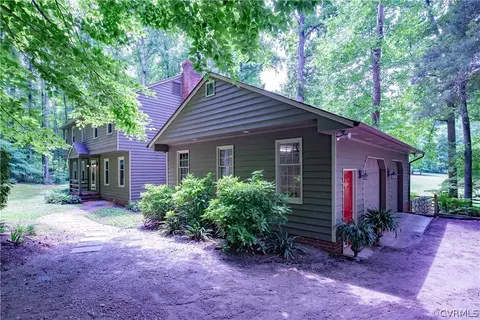 1450 Timber Rdg, Maidens, VA 23102