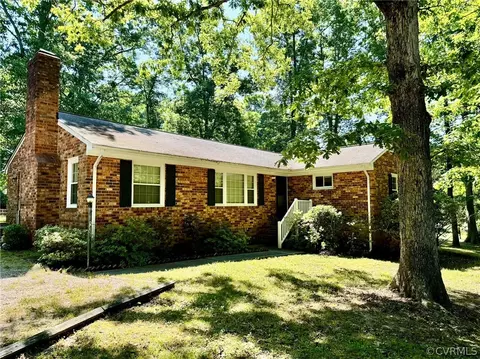 9801 Chanelka Ln, Chesterfield, VA 23832