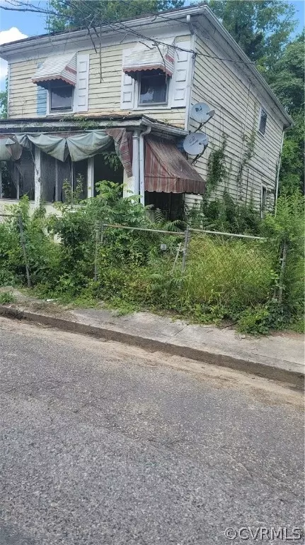 719 Blick St, Petersburg, VA 23803