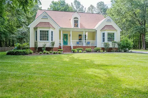 15442 Pine Green Ln, Montpelier, VA 23192