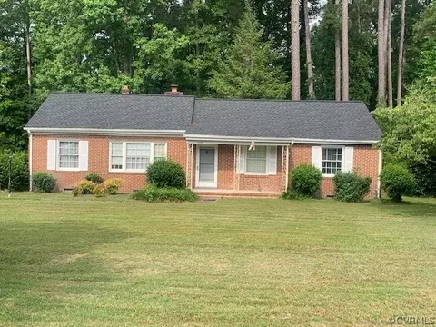 8398 Burnside Dr, Mechanicsville, VA 23116