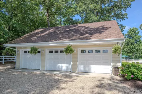 19660 Templeton Rd, Carson, VA 23830 photo 13
