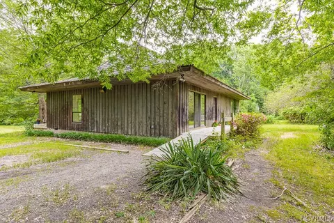 9700 Pasture Hill Rd, Midlothian, VA 23112