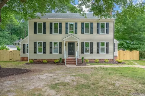 2415 Crowncrest Dr, Henrico, VA 23233