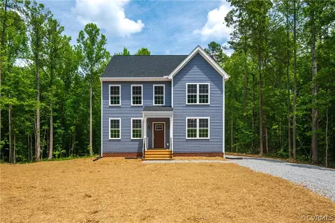 10721 Evergreen Dr, Amelia Court House, VA 23002