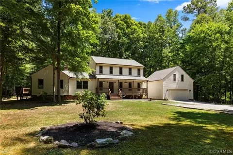4318 Pierce Rd, Powhatan, VA 23139