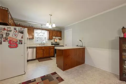 Kitchen - 2734 Sutherland Rd, Sutherland, VA 23885 photo 1 of 3