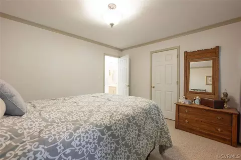 Bedroom - 2734 Sutherland Rd, Sutherland, VA 23885 photo 2 of 6