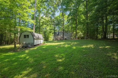 Exterior - 2734 Sutherland Rd, Sutherland, VA 23885 photo 7 of 8