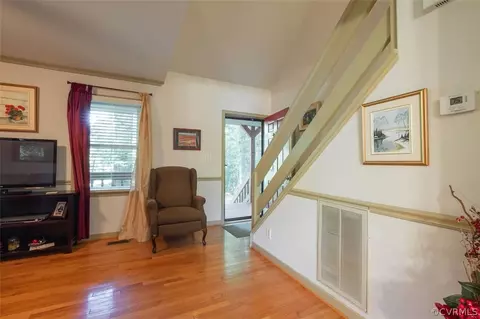 Entry Way - 2734 Sutherland Rd, Sutherland, VA 23885 photo 2 of 2