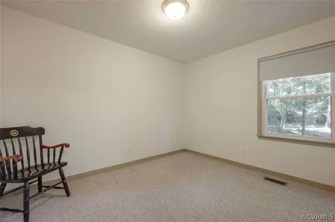 Bedroom - 2734 Sutherland Rd, Sutherland, VA 23885 photo 5 of 6
