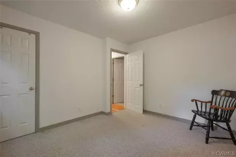 Bedroom - 2734 Sutherland Rd, Sutherland, VA 23885 photo 4 of 6